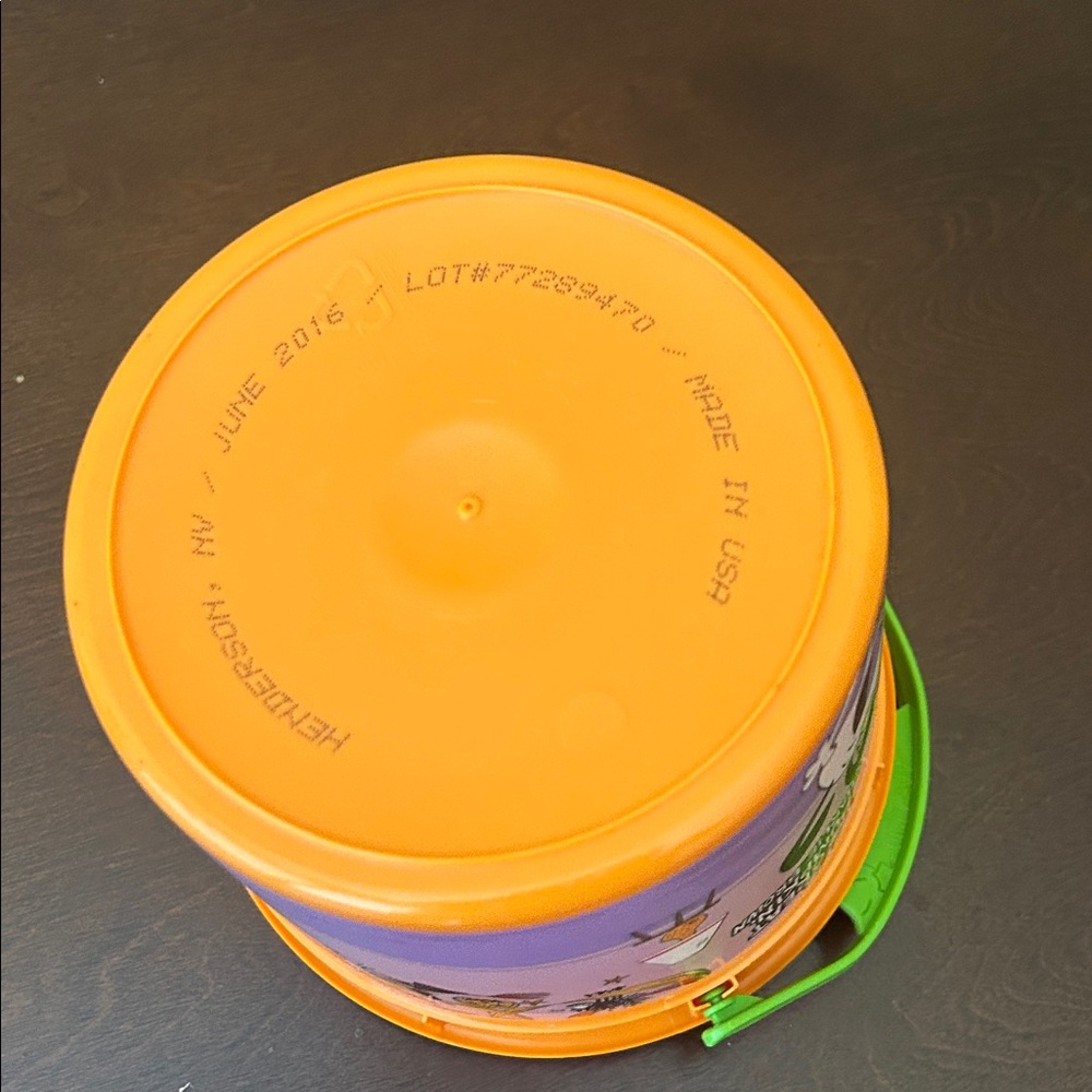McDonald’s It’s the great pumpkin, Charlie Brown bucket - Picture 5 of 7